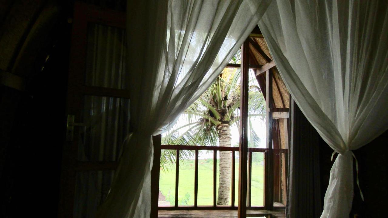 Dikaloha Surfschool And Stay Airsatang Екстериор снимка