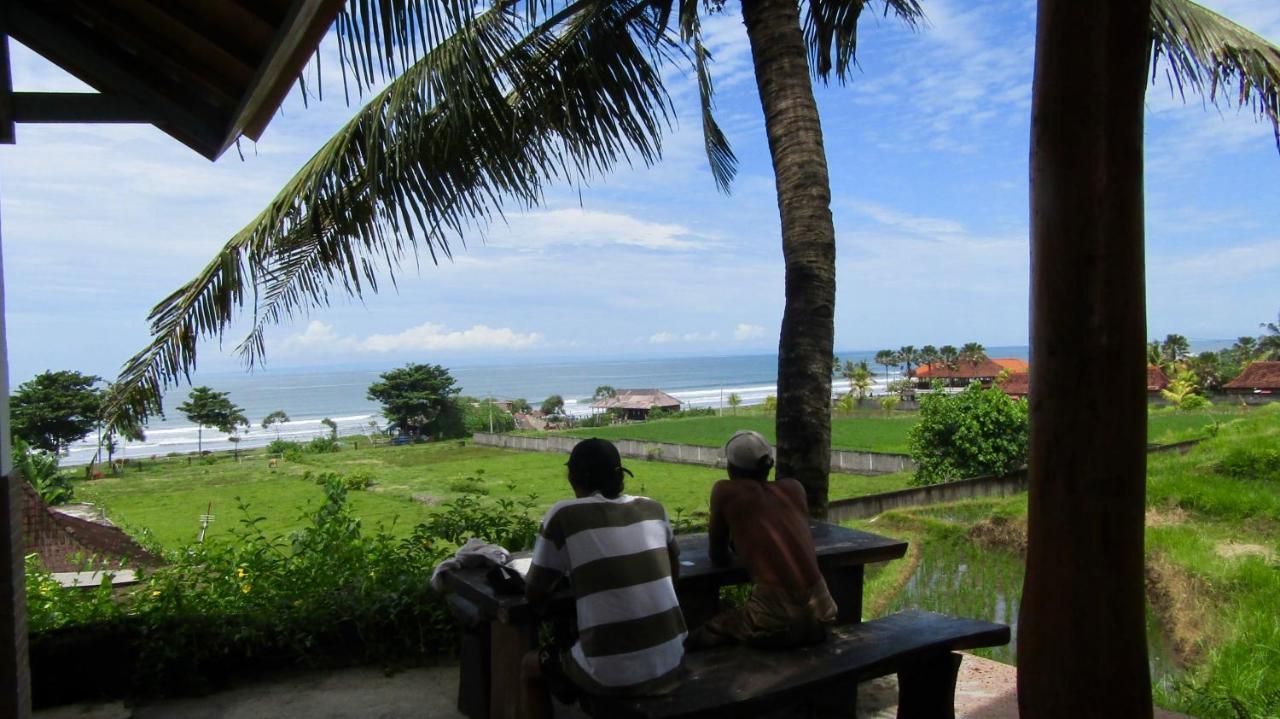 Dikaloha Surfschool And Stay Airsatang Екстериор снимка