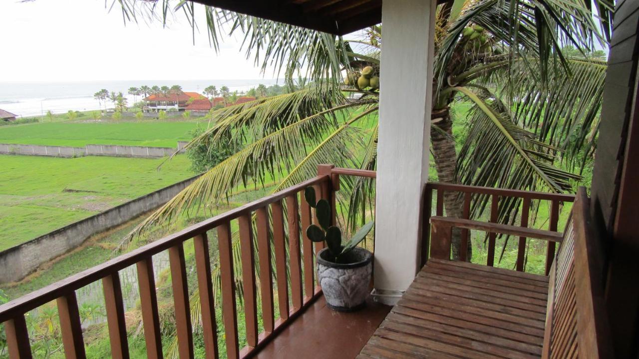 Dikaloha Surfschool And Stay Airsatang Екстериор снимка