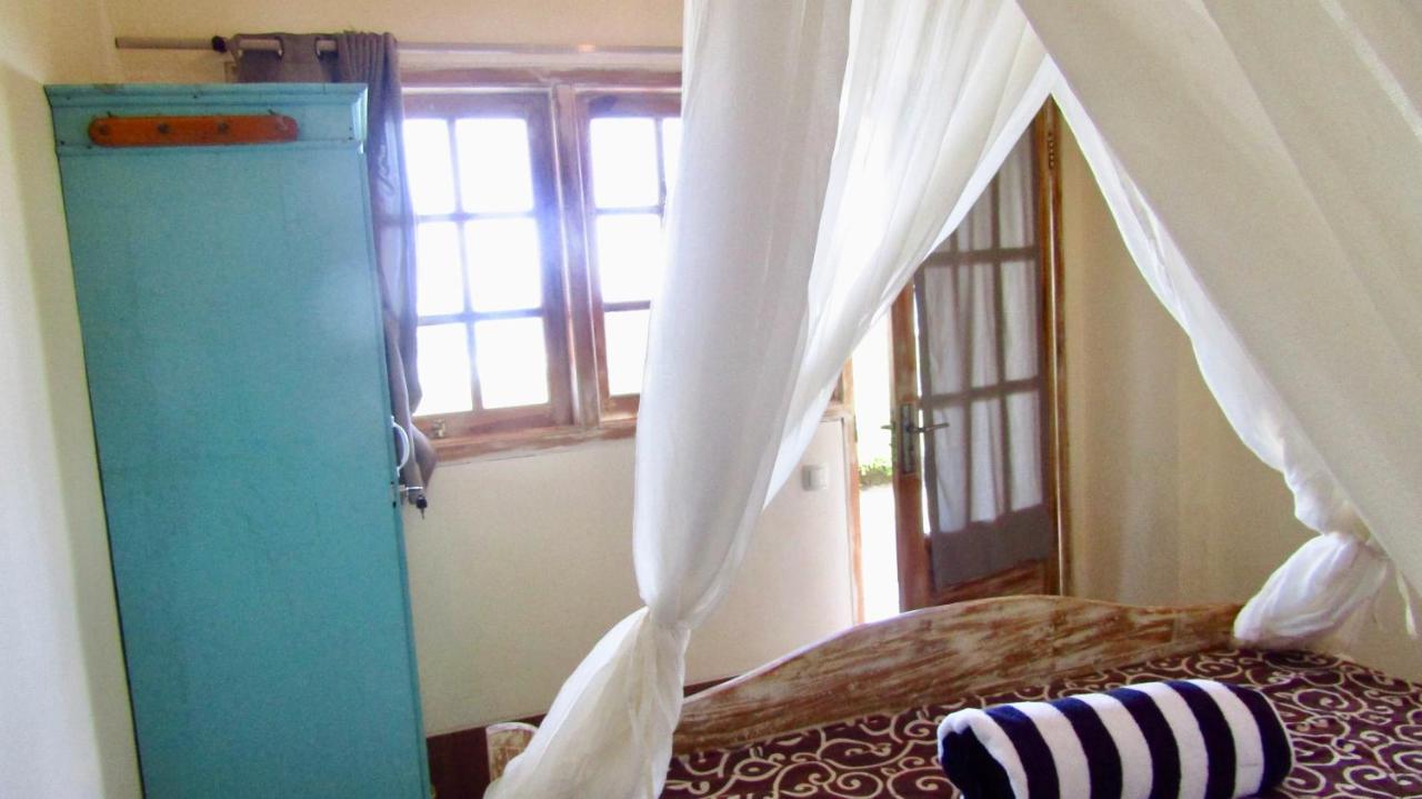 Dikaloha Surfschool And Stay Airsatang Екстериор снимка