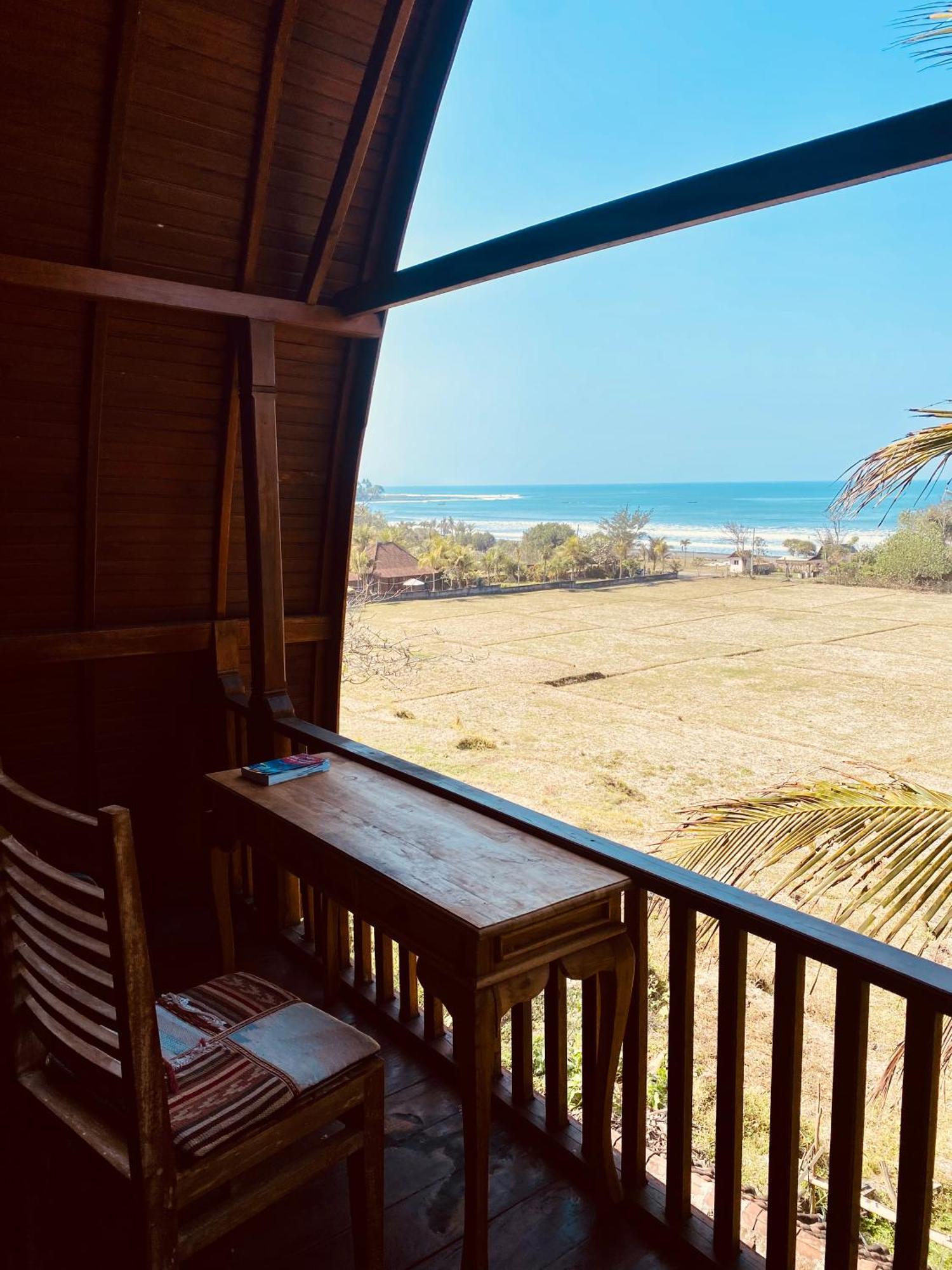 Dikaloha Surfschool And Stay Airsatang Екстериор снимка