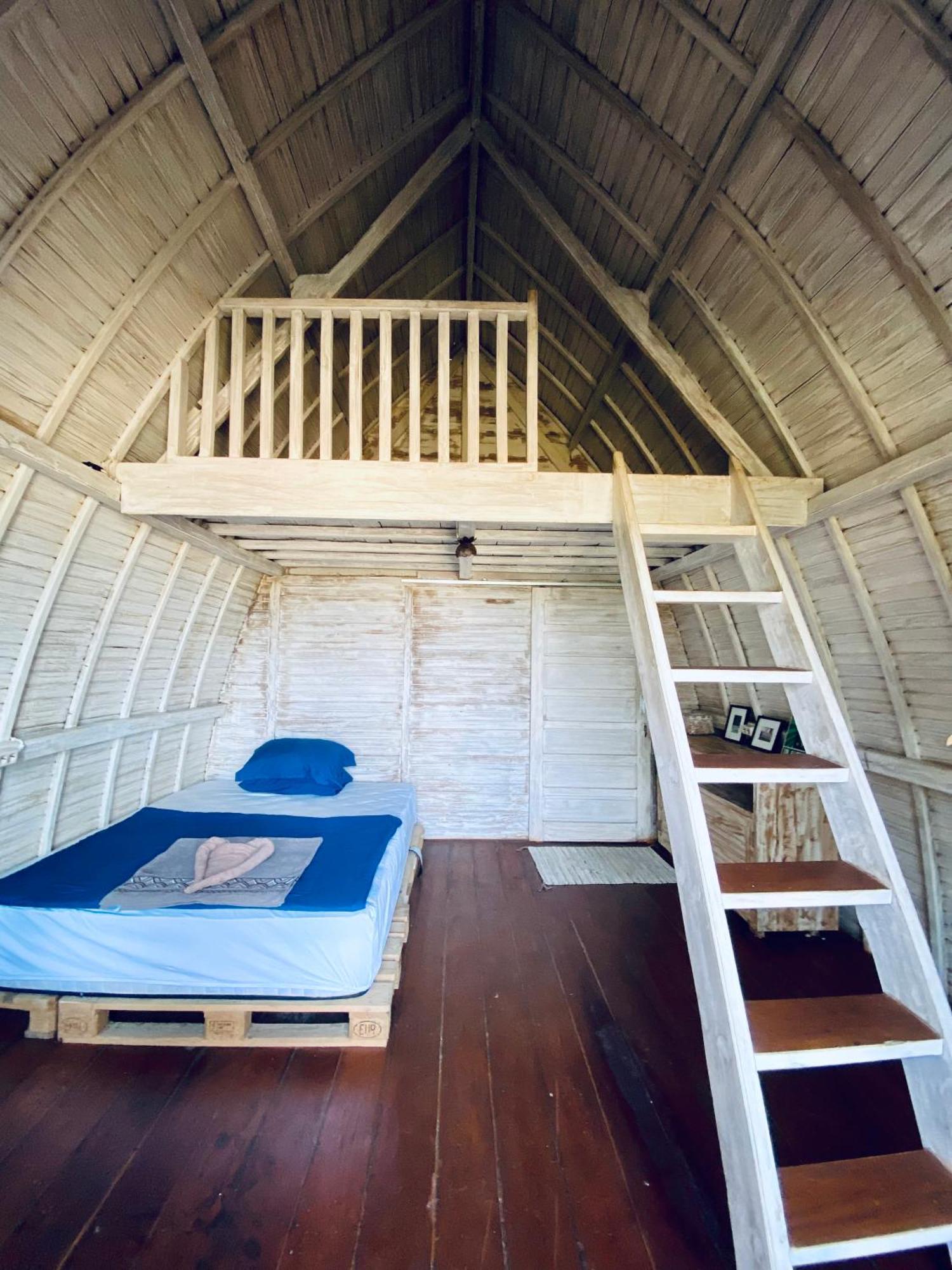 Dikaloha Surfschool And Stay Airsatang Екстериор снимка