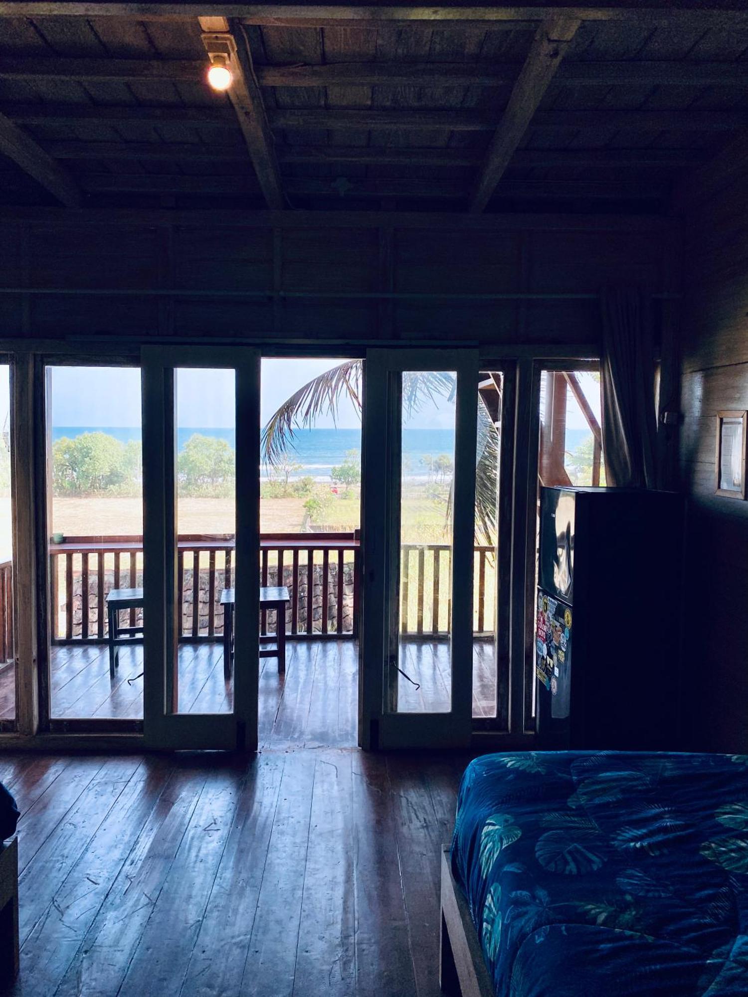Dikaloha Surfschool And Stay Airsatang Екстериор снимка